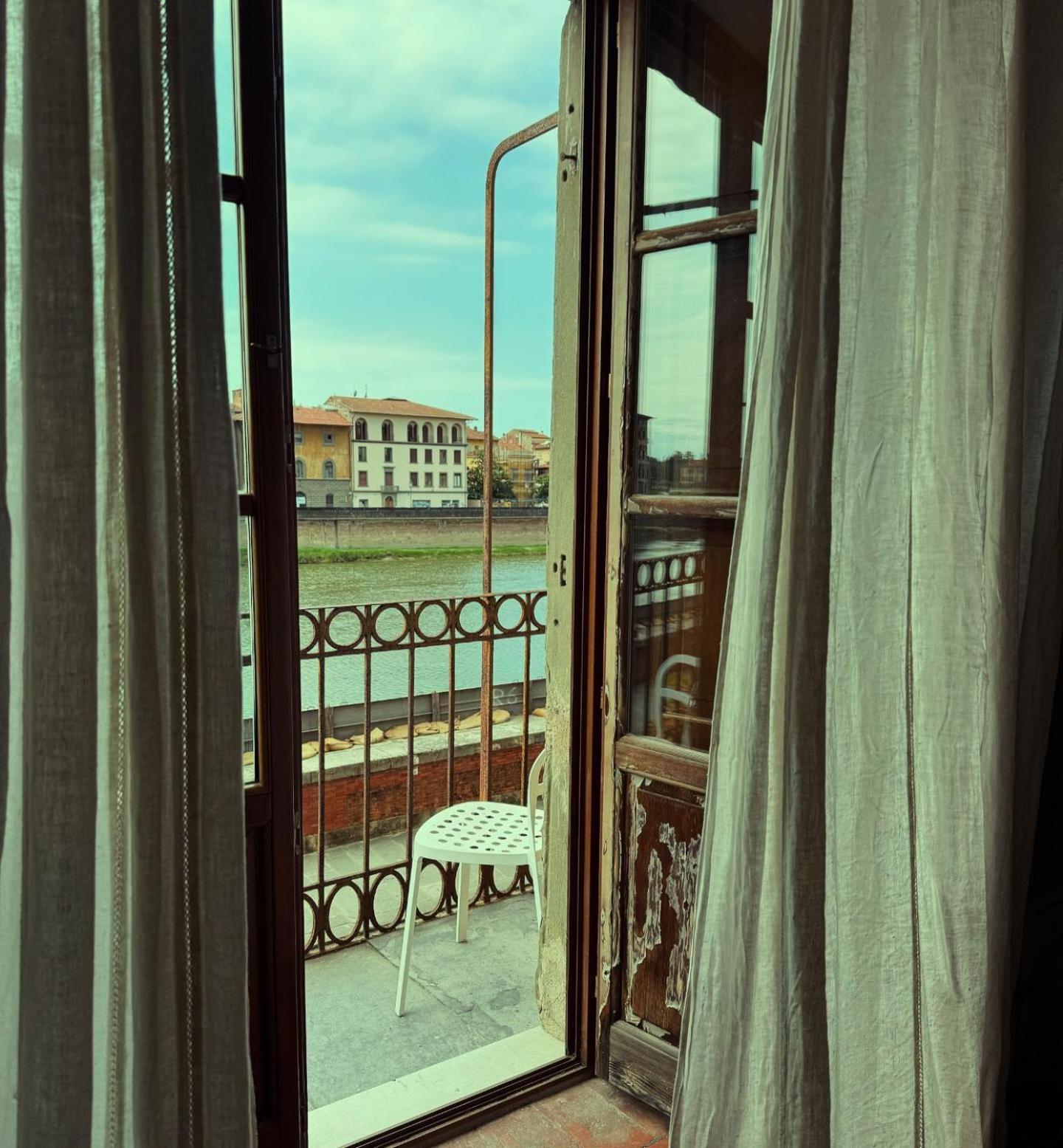 B&B Mediceo 16 Pisa Buitenkant foto